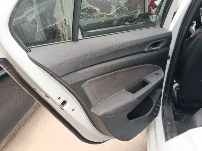 Recambio de guarnecido puerta trasera izquierda para volkswagen golf viii (cd1, da1) 1.5 etsi referencia OEM IAM   
