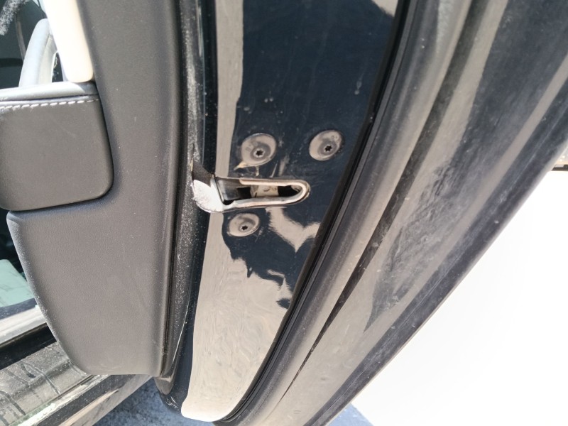 Recambio de cerradura puerta trasera derecha para tesla model 3 ev awd referencia OEM IAM   