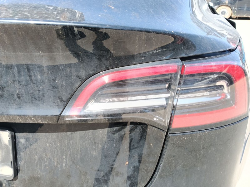 Recambio de piloto trasero derecho interior para tesla model 3 ev awd referencia OEM IAM   