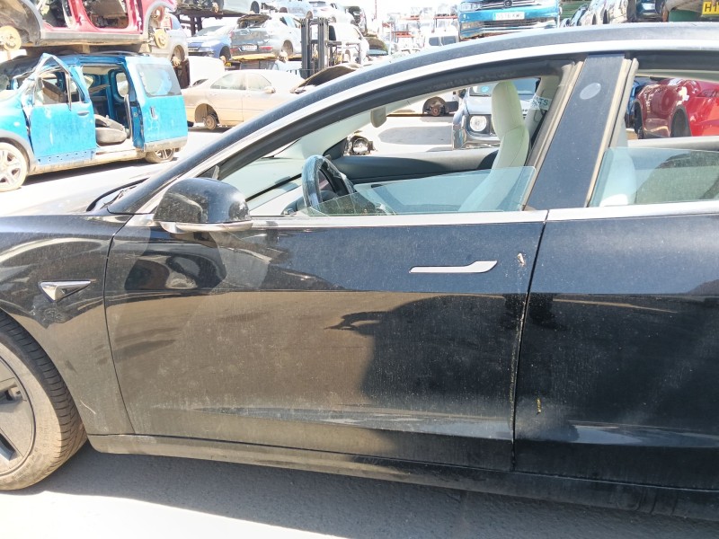 Recambio de puerta delantera izquierda para tesla model 3 ev awd referencia OEM IAM   