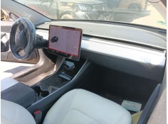 Recambio de salpicadero para tesla model 3 ev awd referencia OEM IAM    2