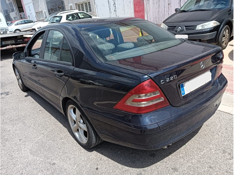 mercedes-benz clase c (w203) del año 2004