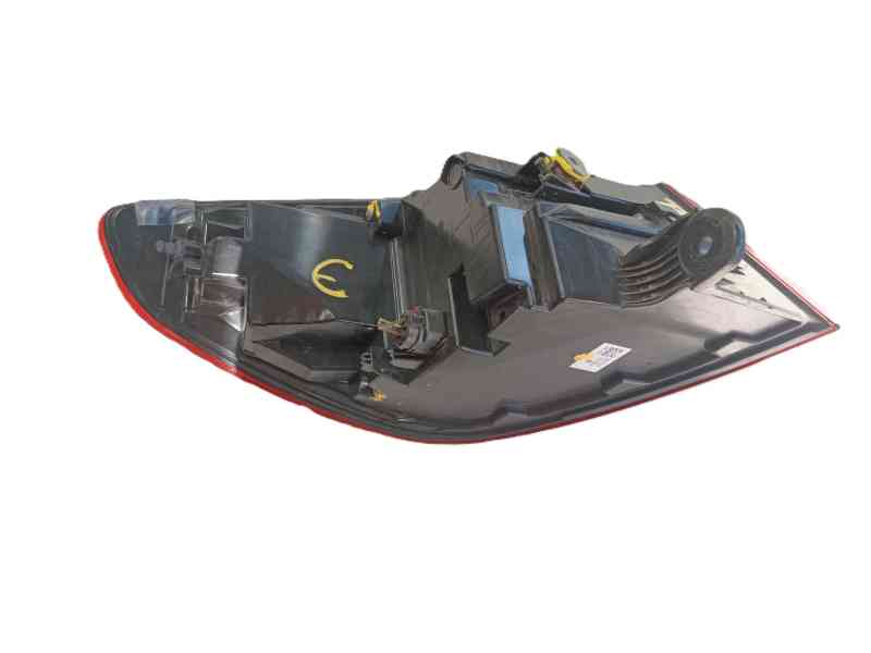 Recambio de piloto trasero derecho para bmw 1 (f40) 118 d referencia OEM IAM 63217450644  