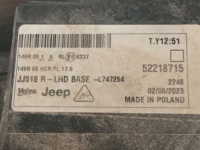 Recambio de faro derecho para jeep avenger 1.2 turbo 100 referencia OEM IAM   
