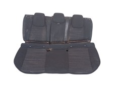 Recambio de asientos traseros para jeep avenger 1.2 turbo 100 referencia OEM IAM   