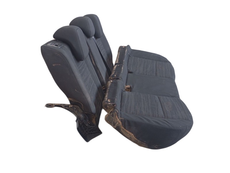 Recambio de asientos traseros para jeep avenger 1.2 turbo 100 referencia OEM IAM   