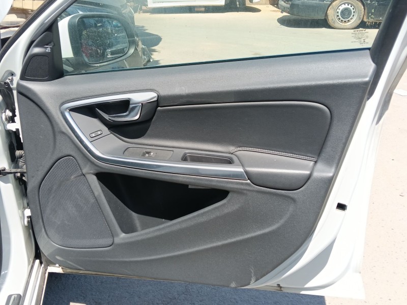 Recambio de guarnecido puerta delantera derecha para volvo s60 ii (134) d3 referencia OEM IAM   