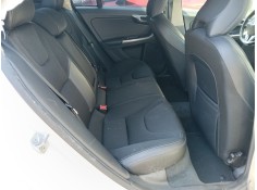 Recambio de asientos traseros para volvo s60 ii (134) d3 referencia OEM IAM   