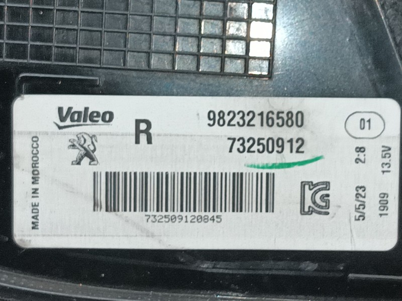 Recambio de piloto trasero derecho para peugeot 208 ii (ub_, up_, uw_, uj_) 1.2 puretech 100 referencia OEM IAM 9823216580 73250
