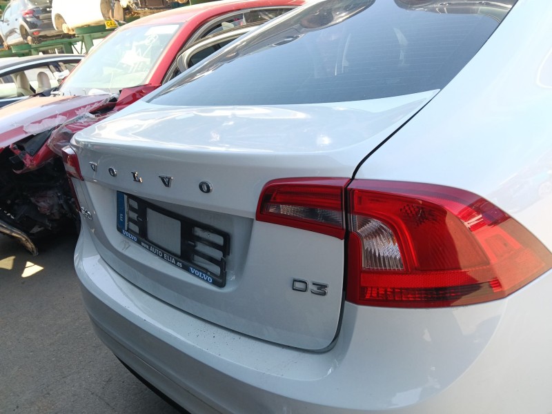 Recambio de porton trasero para volvo s60 ii (134) d3 referencia OEM IAM   