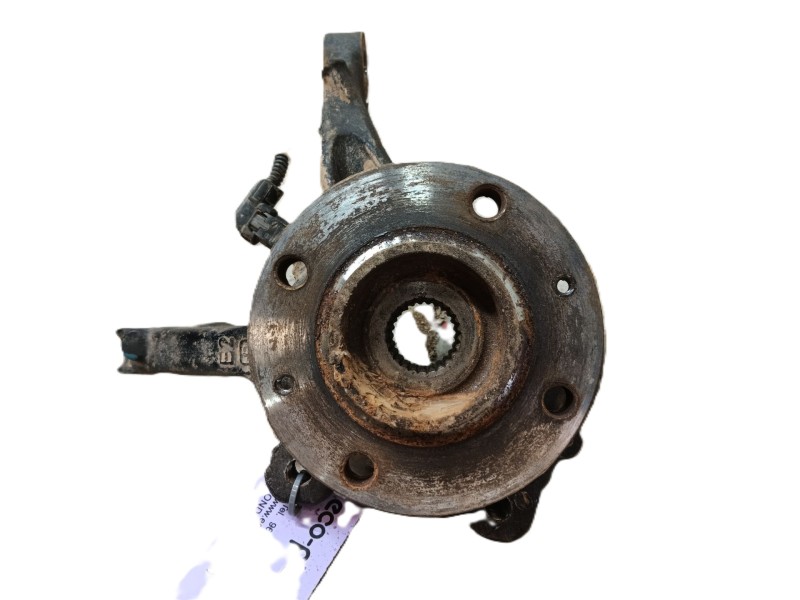 Recambio de mangueta delantera izquierda para jeep avenger 1.2 turbo 100 referencia OEM IAM   