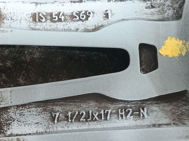 Recambio de llanta para bmw 1 (f40) 118 d referencia OEM IAM   