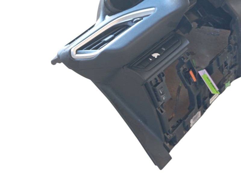 Recambio de salpicadero para peugeot 208 i (ca_, cc_) 1.6 hdi referencia OEM IAM   