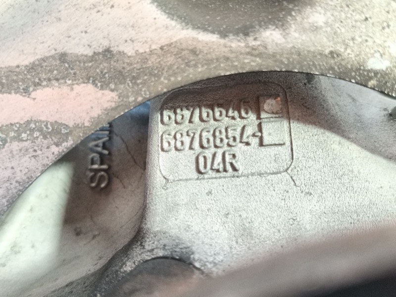 Recambio de mangueta delantera derecha para bmw 1 (f40) 118 d referencia OEM IAM 31216876646  