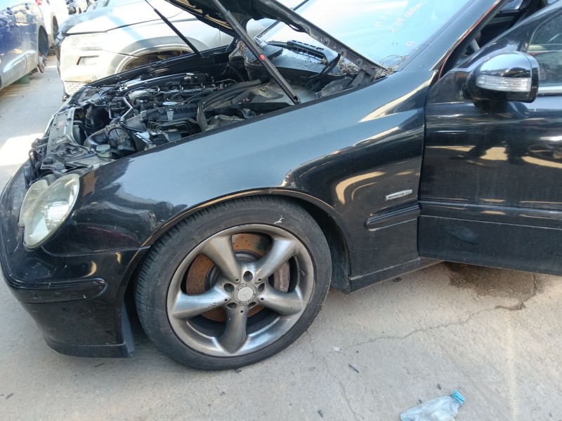 Recambio de aleta delantera izquierda para mercedes-benz clase c t-model (s203) c 220 cdi (203.208) referencia OEM IAM 203880011
