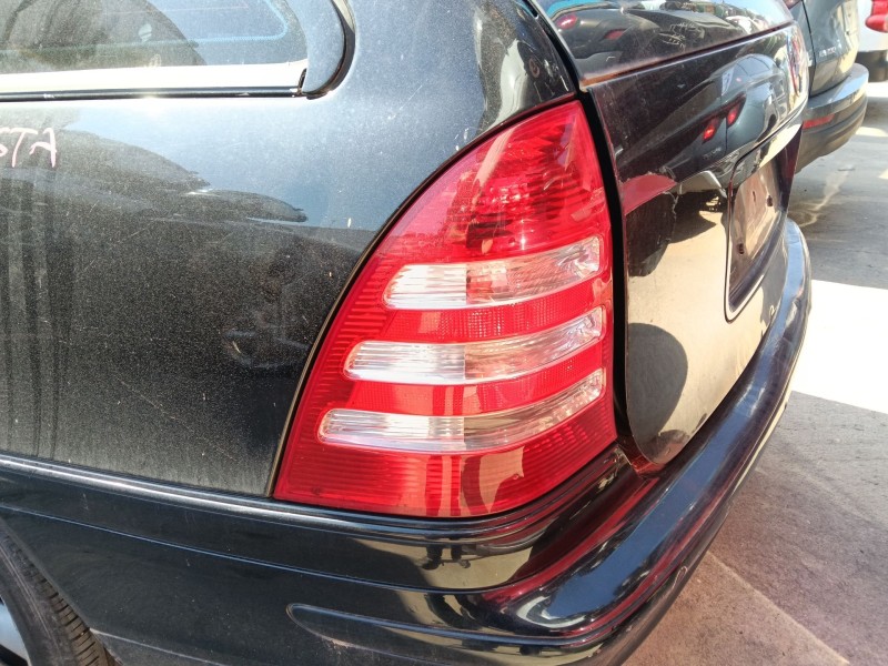 Recambio de piloto trasero izquierdo para mercedes-benz clase c t-model (s203) c 220 cdi (203.208) referencia OEM IAM 2038200164
