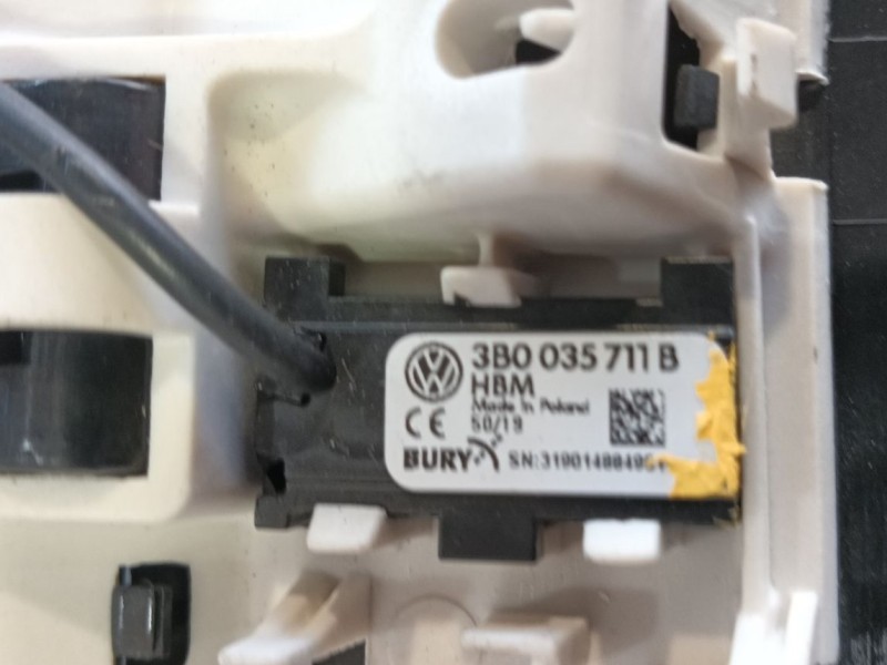 Recambio de luz interior para seat leon (5f1) 2.0 tdi referencia OEM IAM   