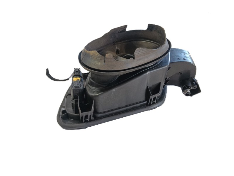 Recambio de tapa exterior combustible para bmw 1 (f40) 118 d referencia OEM IAM   