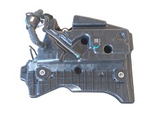 Recambio de deposito adblue para mercedes-benz clase e t-model (s213) e 220 d (213.204) referencia OEM IAM  34100303 