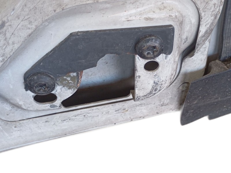 Recambio de puerta trasera derecha para fiat doblo cargo (263_) 1.3 d multijet referencia OEM IAM   