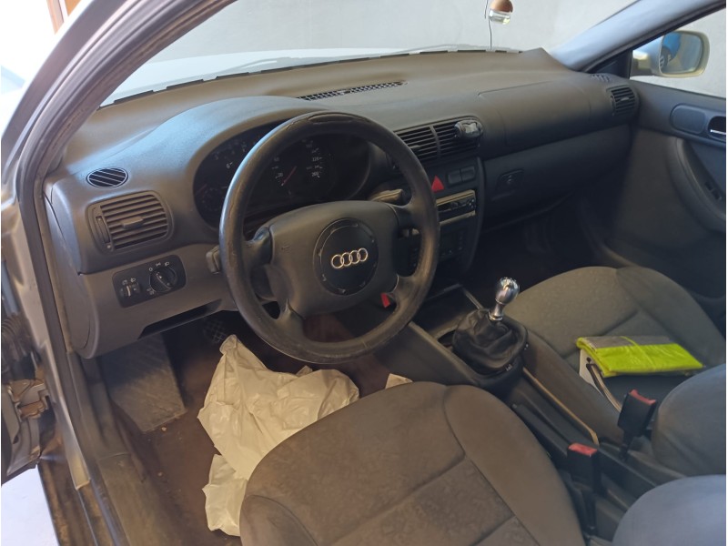 audi a3 (8l1) del año 1996