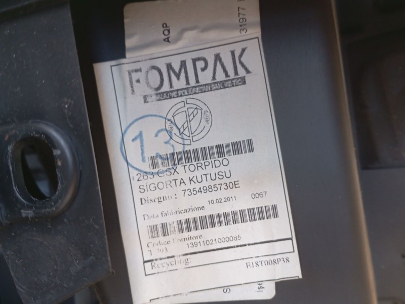 Recambio de salpicadero para fiat doblo cargo (263_) 1.3 d multijet referencia OEM IAM 0000735518770 7354985730E 
