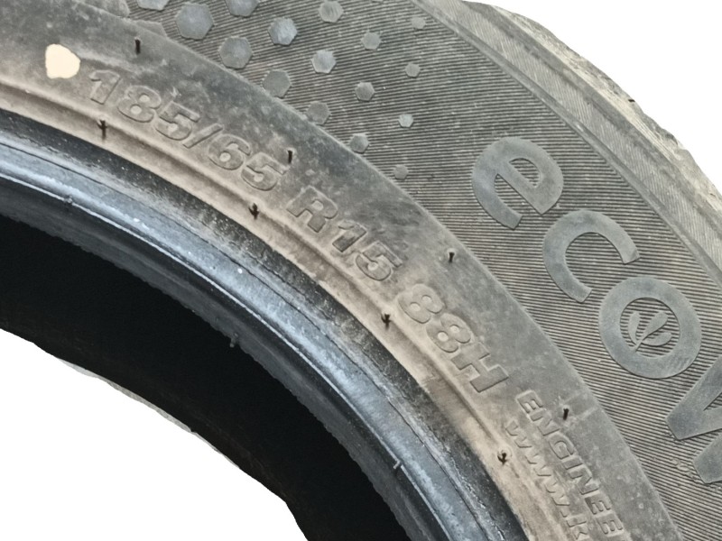 Recambio de neumatico para » otros... modelos referencia OEM IAM 185/65 R15 88H 2 KUMHO