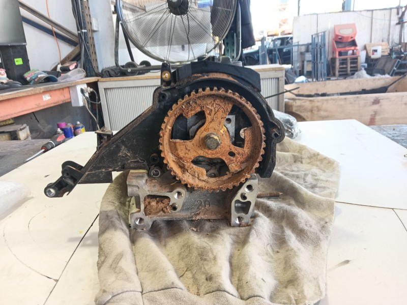 Recambio de culata para peugeot 5008 (0u_, 0e_) 1.6 hdi referencia OEM IAM   
