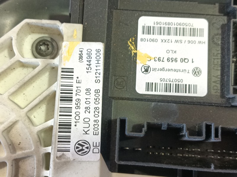 Recambio de elevalunas delantero izquierdo para volkswagen eos (1f7, 1f8) 2.0 tdi referencia OEM IAM 1Q0837461G  