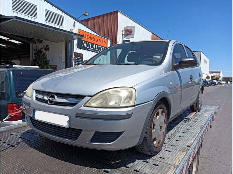 opel corsa c (x01) del año 2004