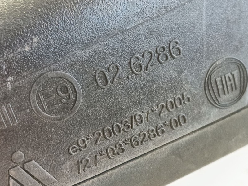 Recambio de retrovisor derecho para fiat doblo cargo (263_) 1.3 d multijet referencia OEM IAM 735528034  
