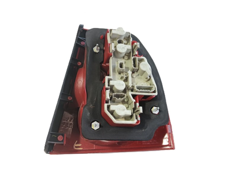 Recambio de piloto trasero izquierdo para volkswagen passat b5 (3b2) 1.9 tdi referencia OEM IAM 3B5945095AE  