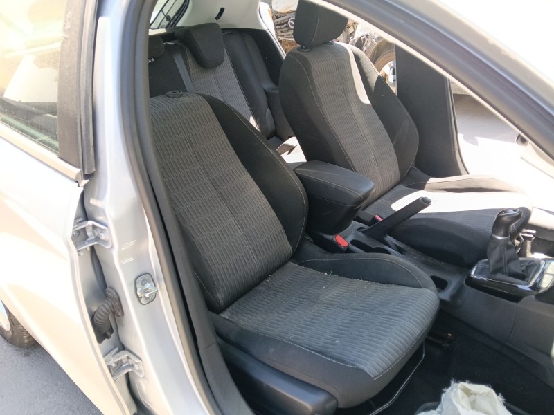 Recambio de asiento delantero derecho para opel corsa f (p2jo) 1.2 (68) referencia OEM IAM   