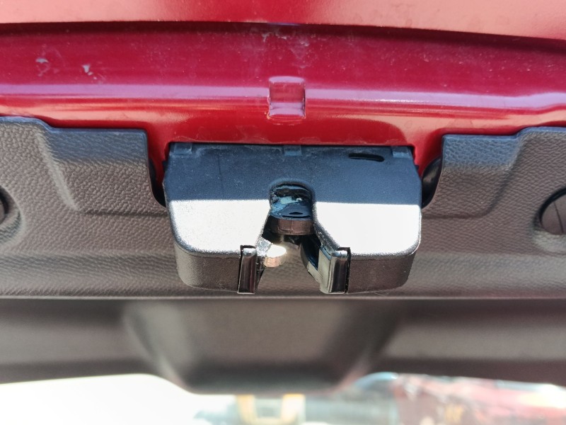 Recambio de cerradura maletero / porton para opel corsa f (p2jo) 1.2 (68) referencia OEM IAM 9816195380  