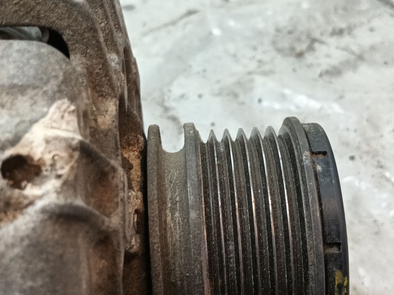 Recambio de alternador para dacia logan ambiance referencia OEM IAM 8200537415  