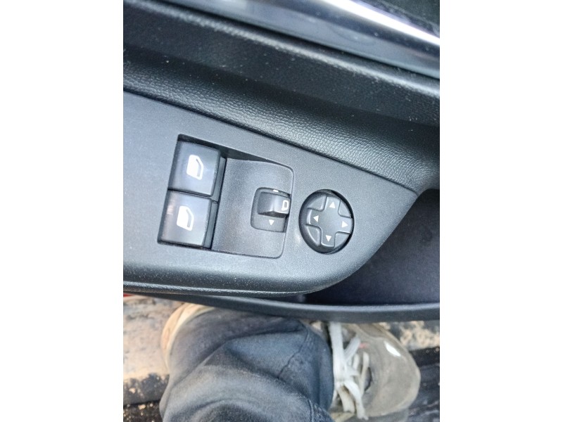 Recambio de mando elevalunas delantero izquierdo para opel corsa f (p2jo) 1.2 (68) referencia OEM IAM 96783350ZD  
