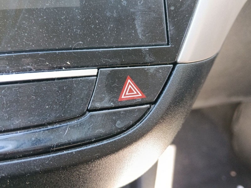 Recambio de warning para opel corsa f (p2jo) 1.2 (68) referencia OEM IAM   