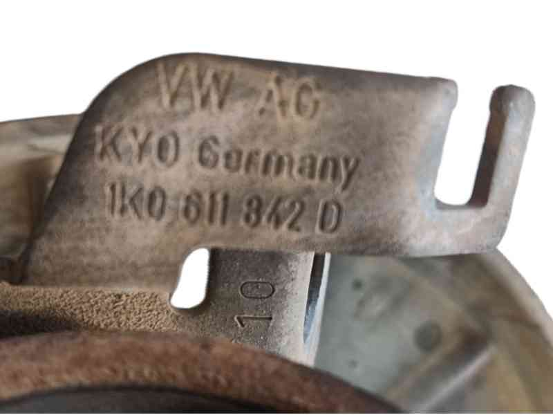 Recambio de mangueta delantera derecha para seat leon (1p1) 1.6 tdi referencia OEM IAM 1K0407256T  