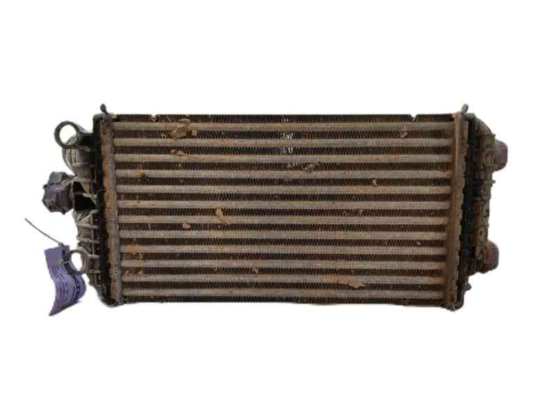 Recambio de intercooler para jeep avenger 1.2 turbo 100 referencia OEM IAM 9824742280 JD1271006520 