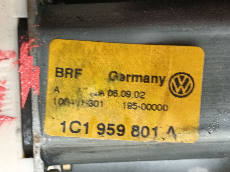 Recambio de cerradura puerta delantera izquierda para volkswagen golf iv (1j1) 1.6 16v referencia OEM IAM 6X1837013C  