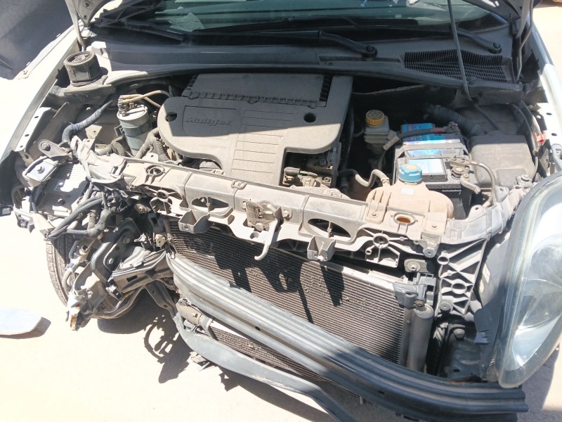 Recambio de despiece motor para fiat grande punto (199_) 1.3 d multijet referencia OEM IAM   
