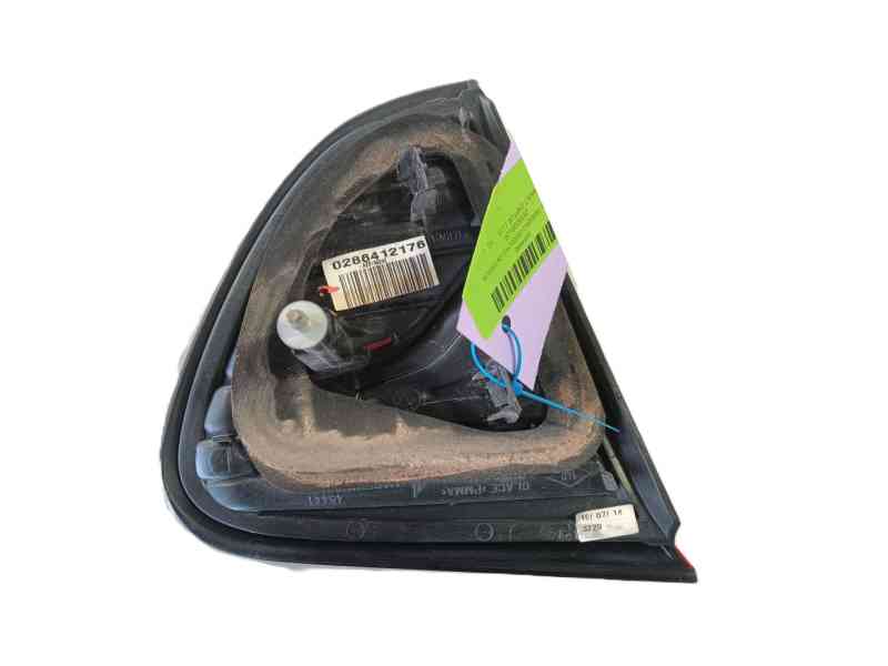 Recambio de piloto trasero derecho interior para renault captur i (j5_, h5_) 1.5 dci 90 referencia OEM IAM 265500812R  