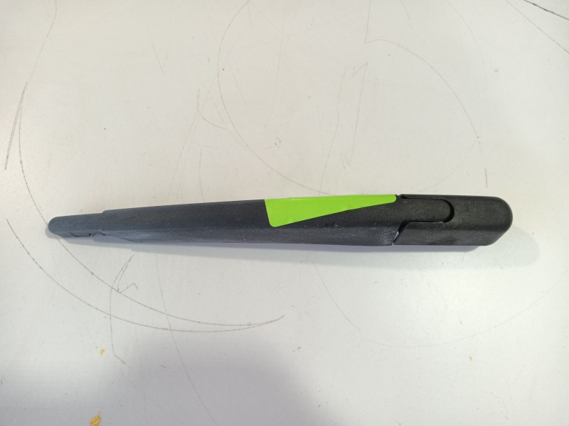 Recambio de brazo limpia trasero para renault captur i (j5_, h5_) 1.5 dci 90 referencia OEM IAM   