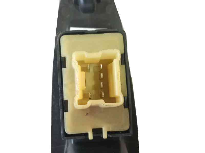 Recambio de mando elevalunas trasero derecho para renault captur i (j5_, h5_) 1.5 dci 90 referencia OEM IAM   