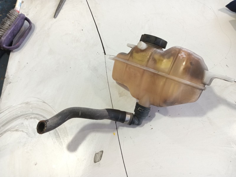 Recambio de deposito expansion para opel corsa e (x15) 1.4 (08, 68) referencia OEM IAM   