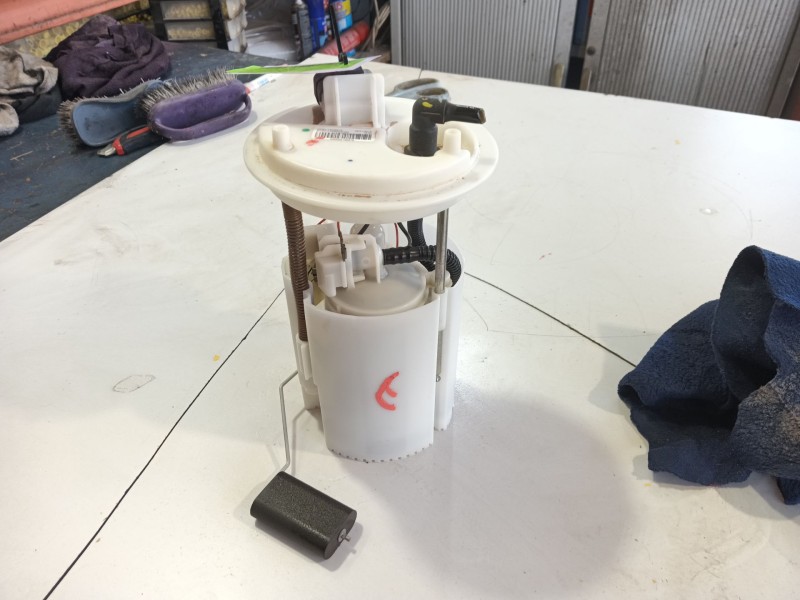Recambio de aforador para opel corsa e (x15) 1.4 (08, 68) referencia OEM IAM   