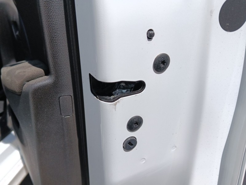 Recambio de cerradura puerta delantera derecha para opel corsa f (p2jo) 1.2 (68) referencia OEM IAM 9844412180  