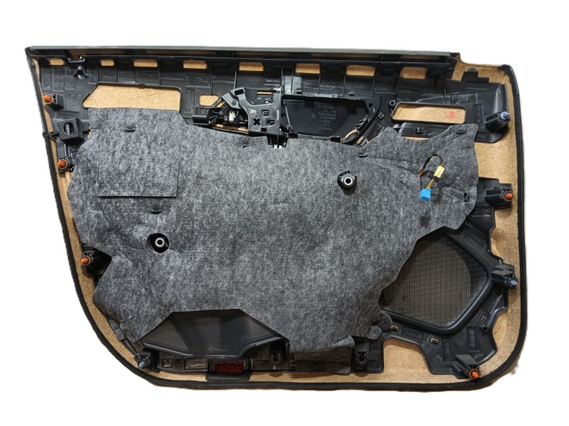 Recambio de guarnecido puerta delantera derecha para mercedes-benz clase gla (x156) gla 220 d (156.903) referencia OEM IAM A1767