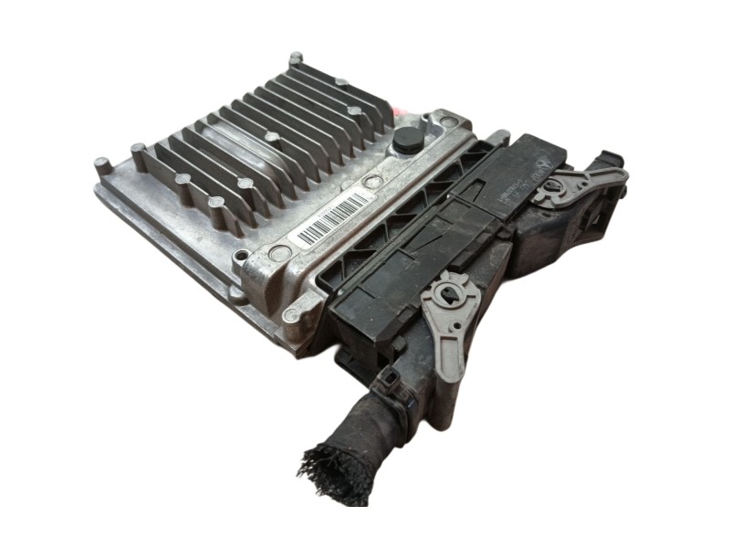 Recambio de centralita motor uce para mercedes-benz clase gla (x156) gla 220 d (156.903) referencia OEM IAM A6519005103 A6519014