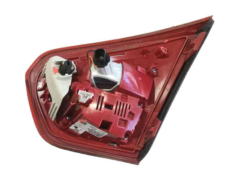 Recambio de piloto trasero izquierdo interior para mercedes-benz clase gla (x156) gla 220 d (156.903) referencia OEM IAM 1569061